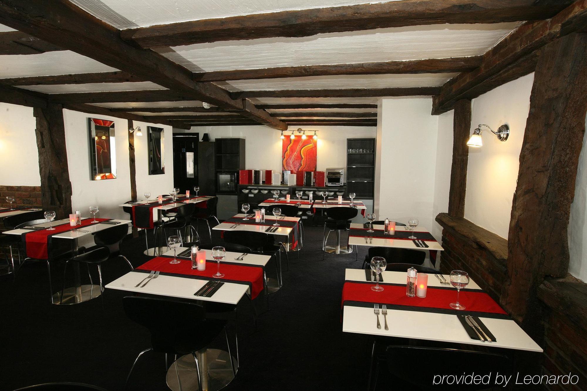 Noir Hotel 3*