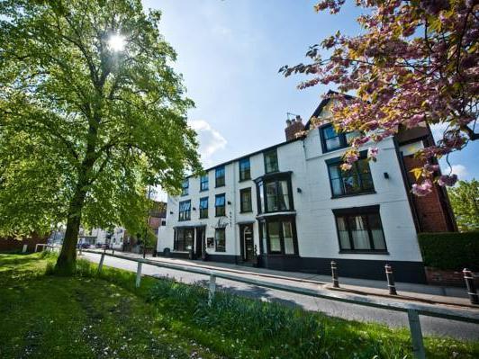 Noir Hotel York