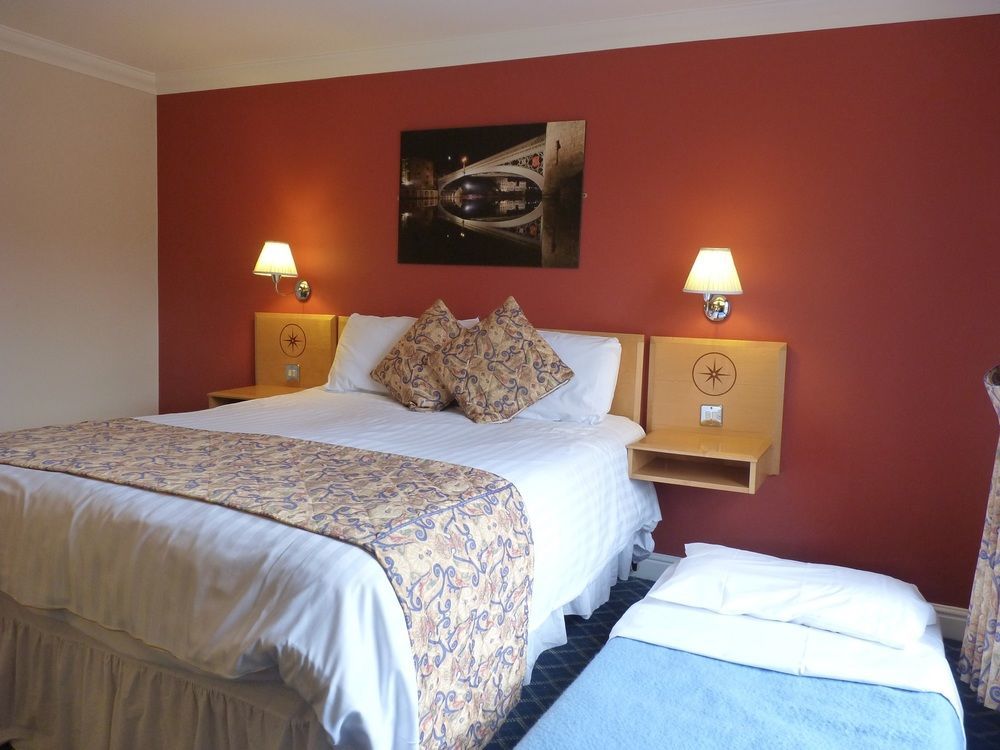 Hotel The Queens 3*