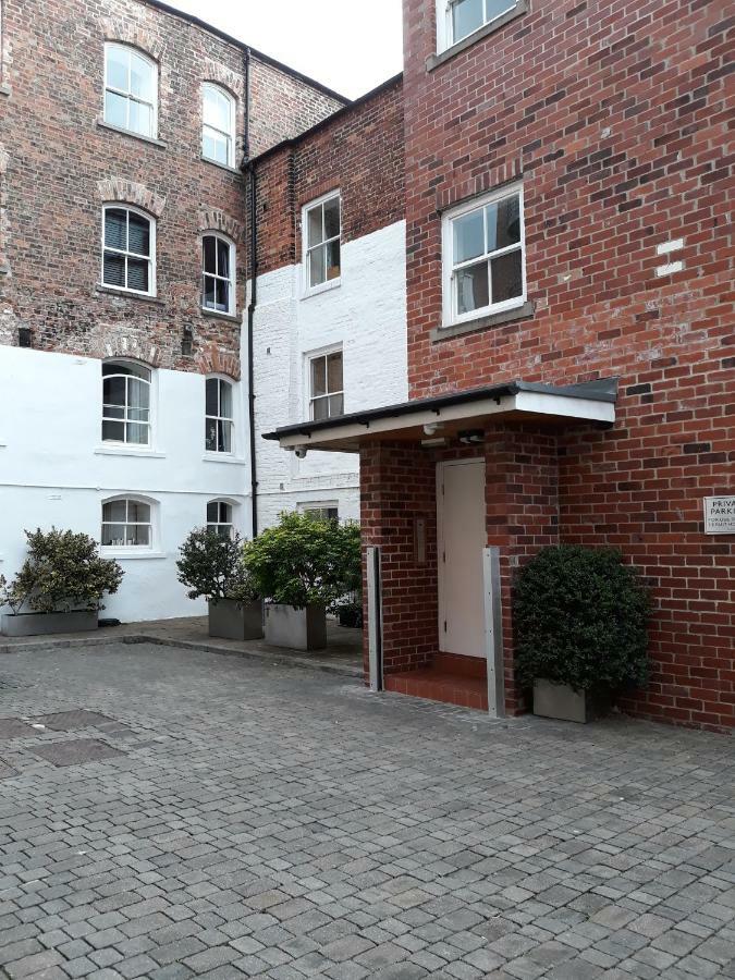 Apartment Riverside
