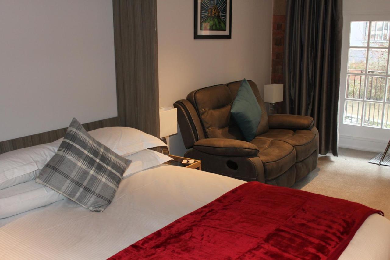 Waters Edge At Cocoa Apartment York