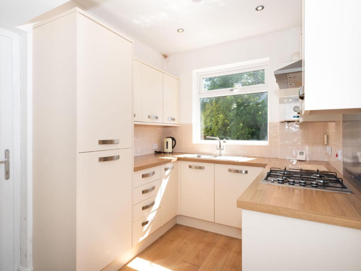 Bright & Spacious With Garden - Pass The Keys York