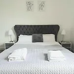 Horner House - Carlton&Co Apartments