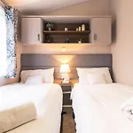 Hidden Jewel Lodge With Hot Tub