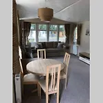 Modern Static Holiday Home Only 7 Miles From York Sleeps 6