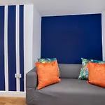 Henry Court Apartment 1