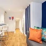 Henry Court Apartment 1