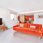 City Apartments - John Walker House