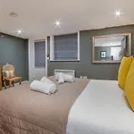 Gillygate Boutique Apartment- Stunning City Centre 1 Bedroom Apartment