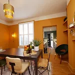 Bar Wall Cottage-City Wall Views-Sleeps 5
