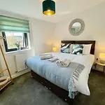 Hawthorn View