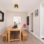 1 Ascot Mews - City Of York Holiday Home
