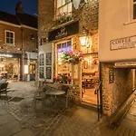 Pear Tree Holiday Home - York