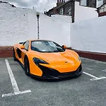 City Centre *Private Parking*