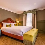 Elmbank York, Tapestry Collection By Hilton