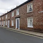George Street Boutique Apartments With Free Parking