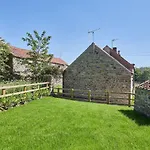Host & Stay - Greengate Cottage