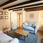 Host & Stay - Greengate Cottage