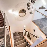 Apartment 4 - The Crescent