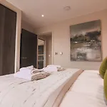 Entire 2 Bed - No. 49 - The Cosy Collection Ltd