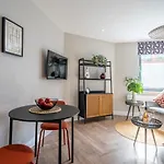 The Siding York - Option Of Super King Bed Or 2 Singles