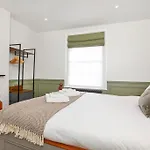 Aldwark View With Free Parking