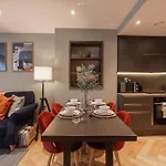 Entire 1 Bed - Number 23 - The Cosy Collection Ltd
