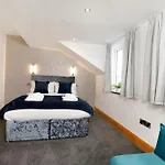 The Hideaway At The Lawrence Apartments