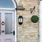 Thorncliffe House