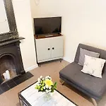 Waverley Lodge - Quaint Victorian Home With Free Parking
