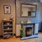 Cosy Home In York