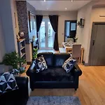 Cosy Home In York