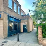 Fountain Apartment No 3 With Free Parking