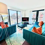 Icona Luxury Apartment With Minster Views & Allocated Parking