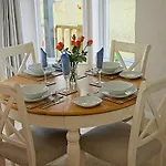 Hollicarrs - Wildflower Lodge
