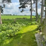 Hollicarrs - Wildflower Lodge