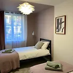 Modern Apartment In Central Quiet York With Free Parking - Contemporary New Building