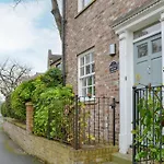 Baille Hill House