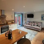 Hornington Lodge