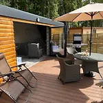 Rowan Boutique Lodge For Couples With A Dog