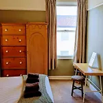 Fifth Quarter Apartment With Free Parking
