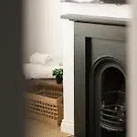 The Residence, Luxury City Stay