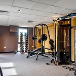 City Retreat For 4 With Free Parking And Gym Access