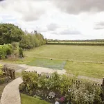 Crossing Cottage