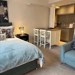 Chocolets - The Kitkat Suite