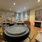 Vikings Apartment With Private Parking & Terrace