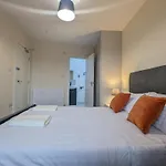 Rooms Near City Centre Private Bath Free Parking