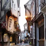 16 John Walker House