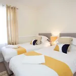 Little Hally Holiday Home
