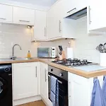 Little Hally Holiday Home